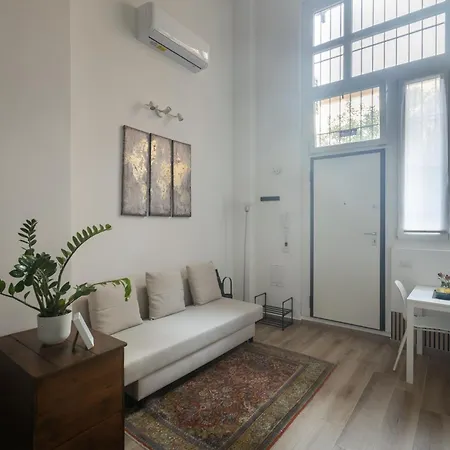 Moderno E Confortevole Loft Tra Navigli E Bocconi Casa de Férias *