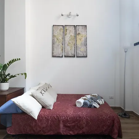 Casa de Férias Ambrosia Home, Moderno Loft Tra Navigli E Bocconi - Daniele Milão