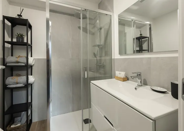 Ambrosia Home, Moderno Loft Tra Navigli E Bocconi - Daniele Dom wakacyjny Mediolan